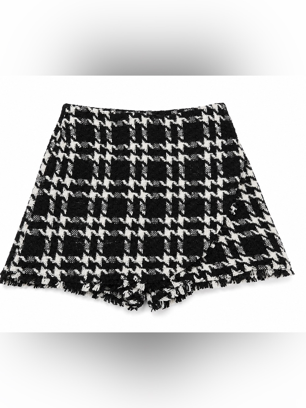 Versona Black & White Houndstooth Tweed Skort
